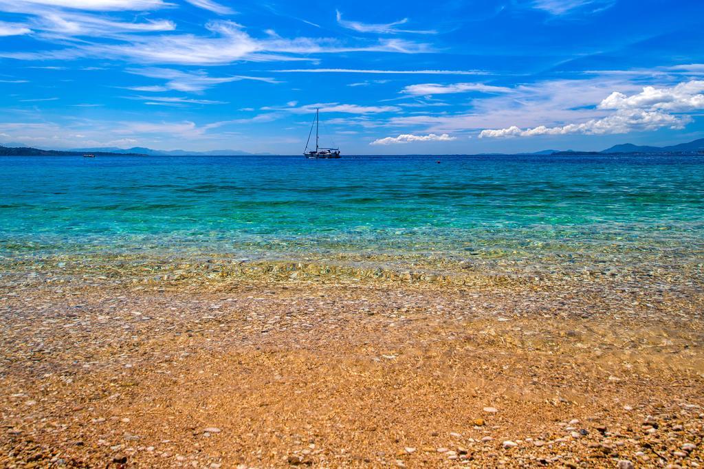 Krouzeri Beach Apartments Nisaki  Oda fotoğraf